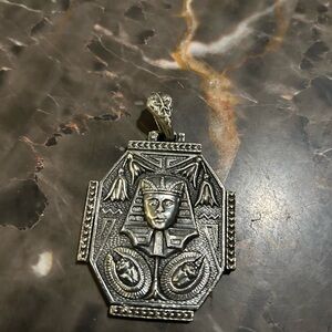 Silver Tone Egyptian Pharaoh Pendant!